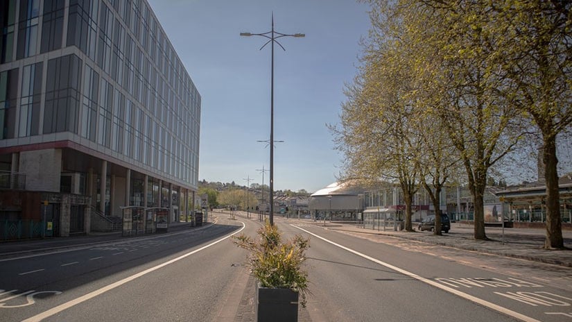 photo-1587312775975-9d92dbc83e66