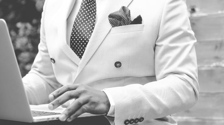 suit-869380_1280-444351-edited.jpg