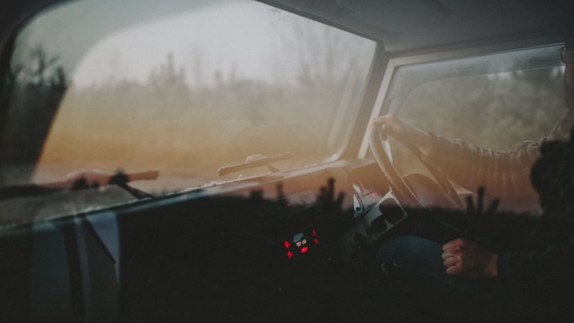 felix-russell-saw-234901-unsplash-442439-edited